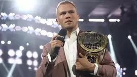 Майлс Борн узнал своего соперника на Stand & Deliver 2026; В...