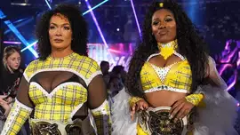 Чем закончился матч за женские командные чемпионства на Raw ...