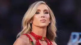 Шарлотт Флэр откинула разговоры об отставке из-за возраста