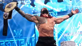 Плейлист: Все 7 выигрышей мировых титулов WWE Романом Рейнсо...