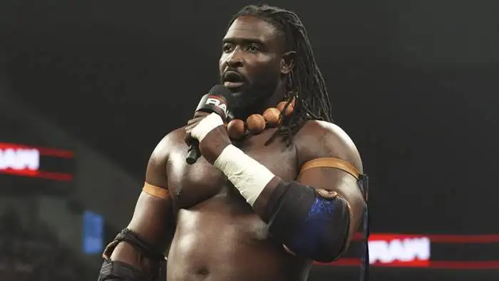 Чем закончился открытый вызов Оба Феми на Raw 4 мая?