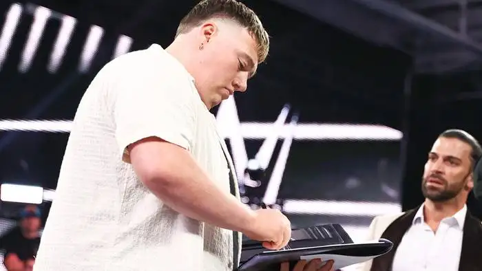 Мейсон Рук совершит ин-ринг дебют на NXT; Дальнейшие планы для чемпионки женщин Лолы Вайс и другое