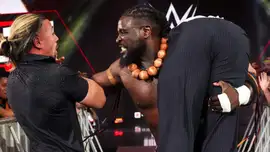 Ветеран WWE объяснил, почему открытые вызовы Оба Феми не раб...