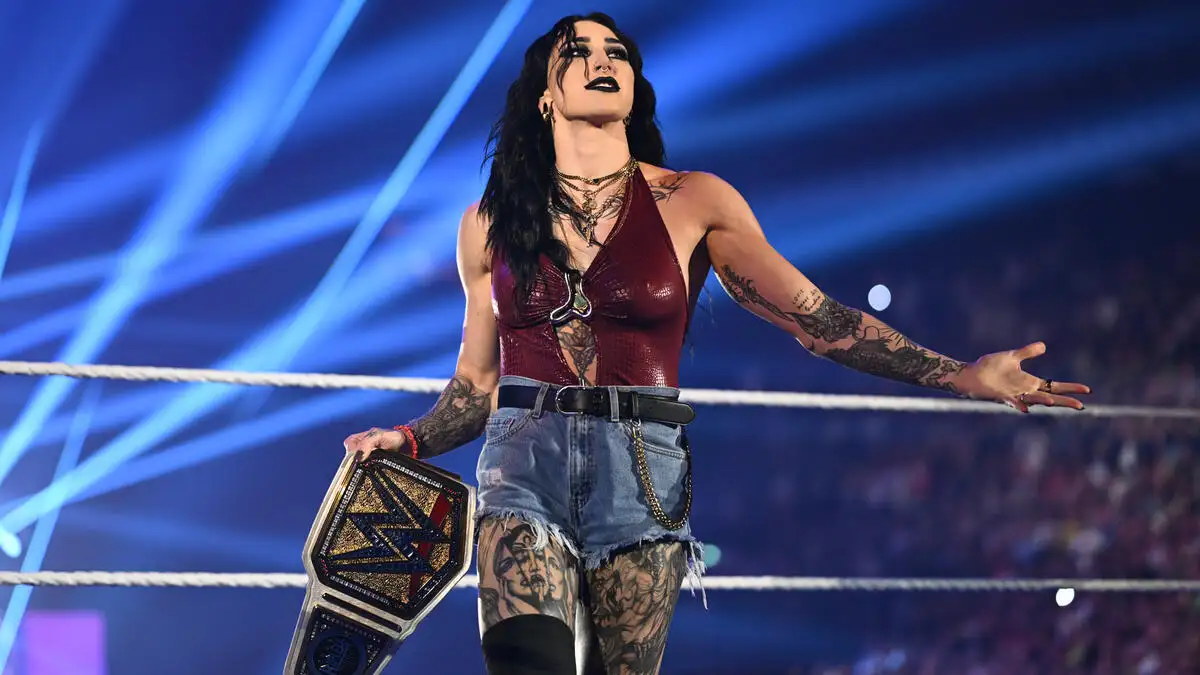 Чемпионка женщин WWE Риа Рипли получила повреждение колена во время европейского тура