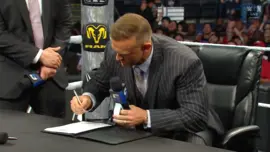 Ник Алдис покинул должность генерального менеджера SmackDown