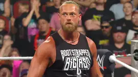 Биг Кэсс вернулся в WWE на первом Raw после SummerSlam
