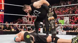 ТОП-10 самых шокирующих моментов Кевина Оуэнса по версии WWE
