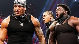 WWE обсуждают идею с расширением группировки Ройса Киса