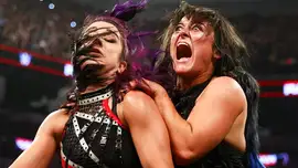 Чем закончился матч Бэйли и Лайры Валькирии на Raw в Сан-Ант...