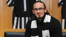 WWE и Ньюкасл Юнайтед почтили память Пака; AEW сделают трибь...