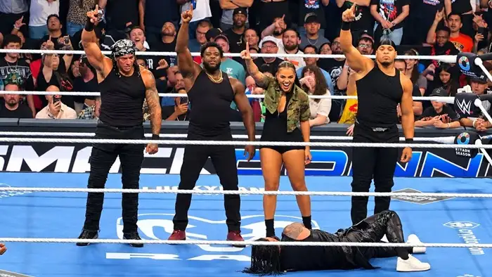 946 выступили в тёмном матче после SmackDown; Аска отреагировала на слухи о своём уходе из WWE и другое