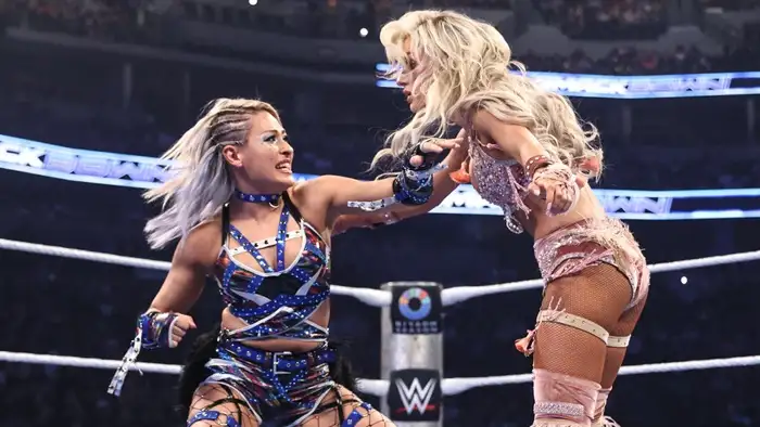 Чем закончился матч Блэйк Монро и Джулии на SmackDown?; Дальнейшие планы для Никки Беллы и другое