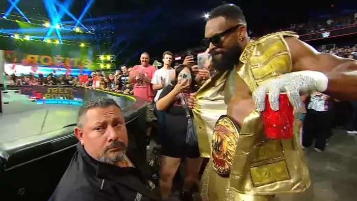 Сотрудник офиса шерифа округа Кук подал иск против WWE и Монтеза Форда