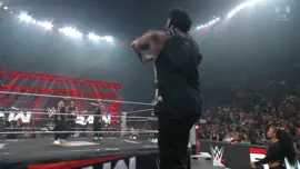 Чем закончился финальный сегмент Raw в Сан-Диего с 946 и Blo...