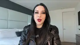 Стефани Вакер впервые высказалась после потери титула на Mon...