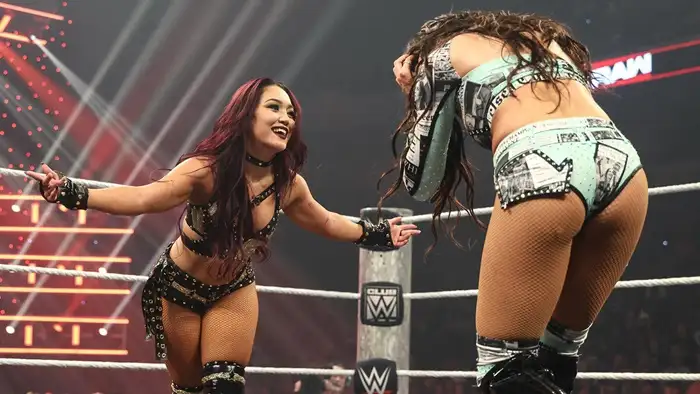 Челси Грин проведёт защиту чемпионства женщин на SmackDown; NXT перенесут еженедельное шоу на среду и другое