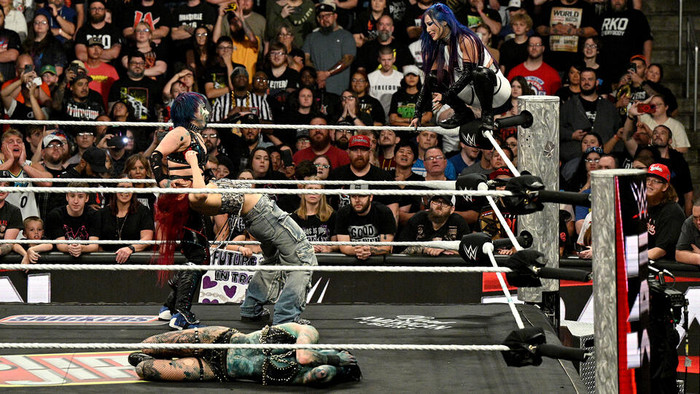 Результаты WWE Monday Night Raw 22.09.2025