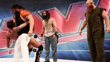WWE Monday Night RAW 04.11.2013 (русская версия от 545TV)