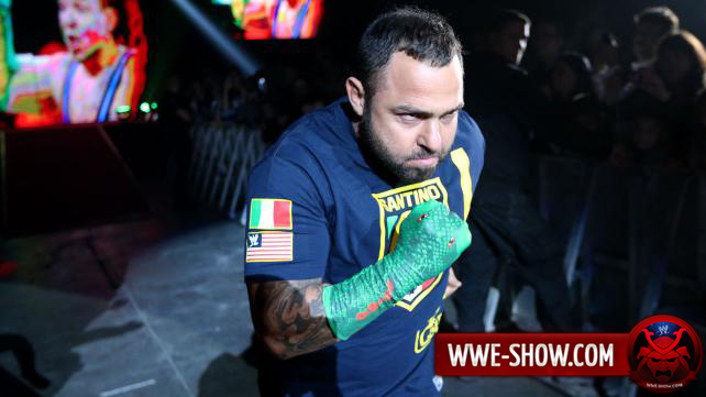 Сантито Морелла возвращается в WWE