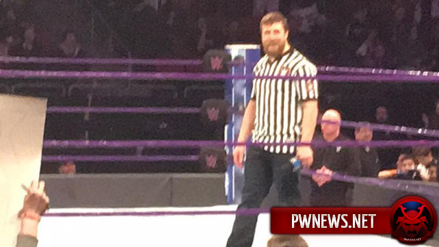 Дэниал Брайан был рефери в матче Эмброуза и Миза после выхода SmackDown из эфира