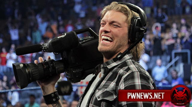 Кэндис ЛеРэй официально подписала контракт с WWE; Муж Бэйли принимал участие в матче на минувшем Raw; Эдж пропустит Raw 25