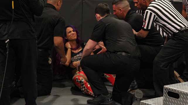 WWE сообщают о рецидиве травмы Саши Бэнкс; Ева Мари получила предложение вернуться в WWE и другое