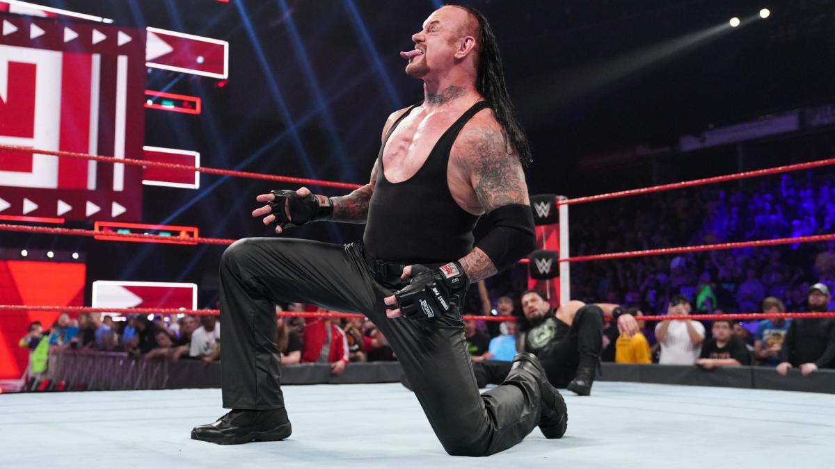 Когда WWE решили вернуть Гробовщика для Extreme Rules?